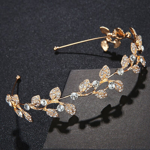 Tiara de Metal com Cristais